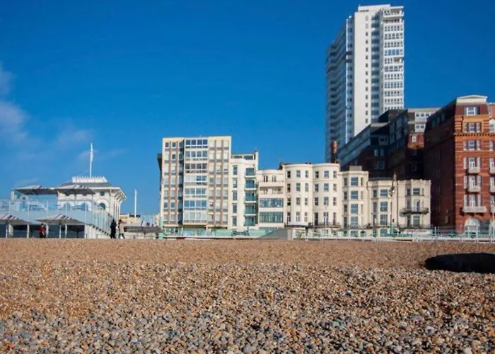 Sea View - 2 Bedroom - West Pier - Brighton Beach